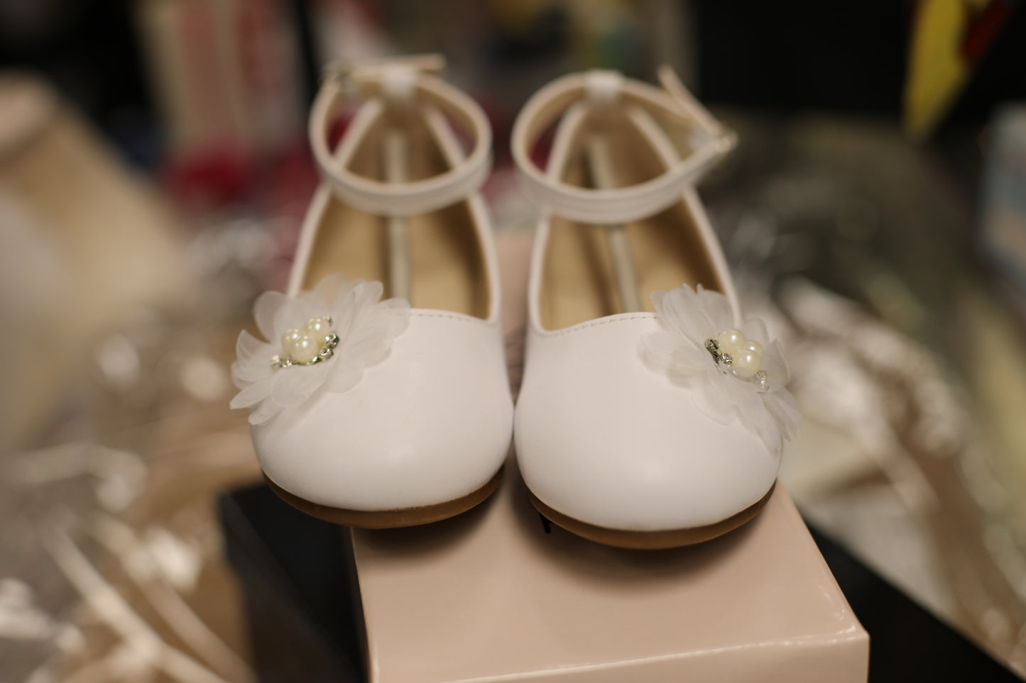 Flats with Ankle Strap and Flower - Susanita's Fiestas